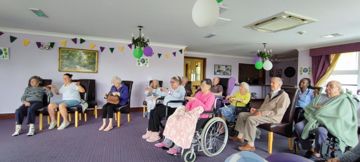 music-and-dancing-with-residents